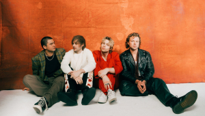 Image of Suites: 5 Seconds of Summer: EVERYONE'S A STAR! World Tour